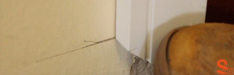 hold architrave in palce